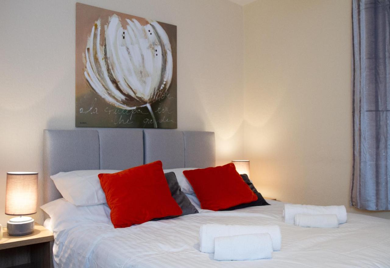 דירות דנפרמליין Carvetii - Fox House - 1St Floor Flat Sleeps Up To 8 מראה חיצוני תמונה